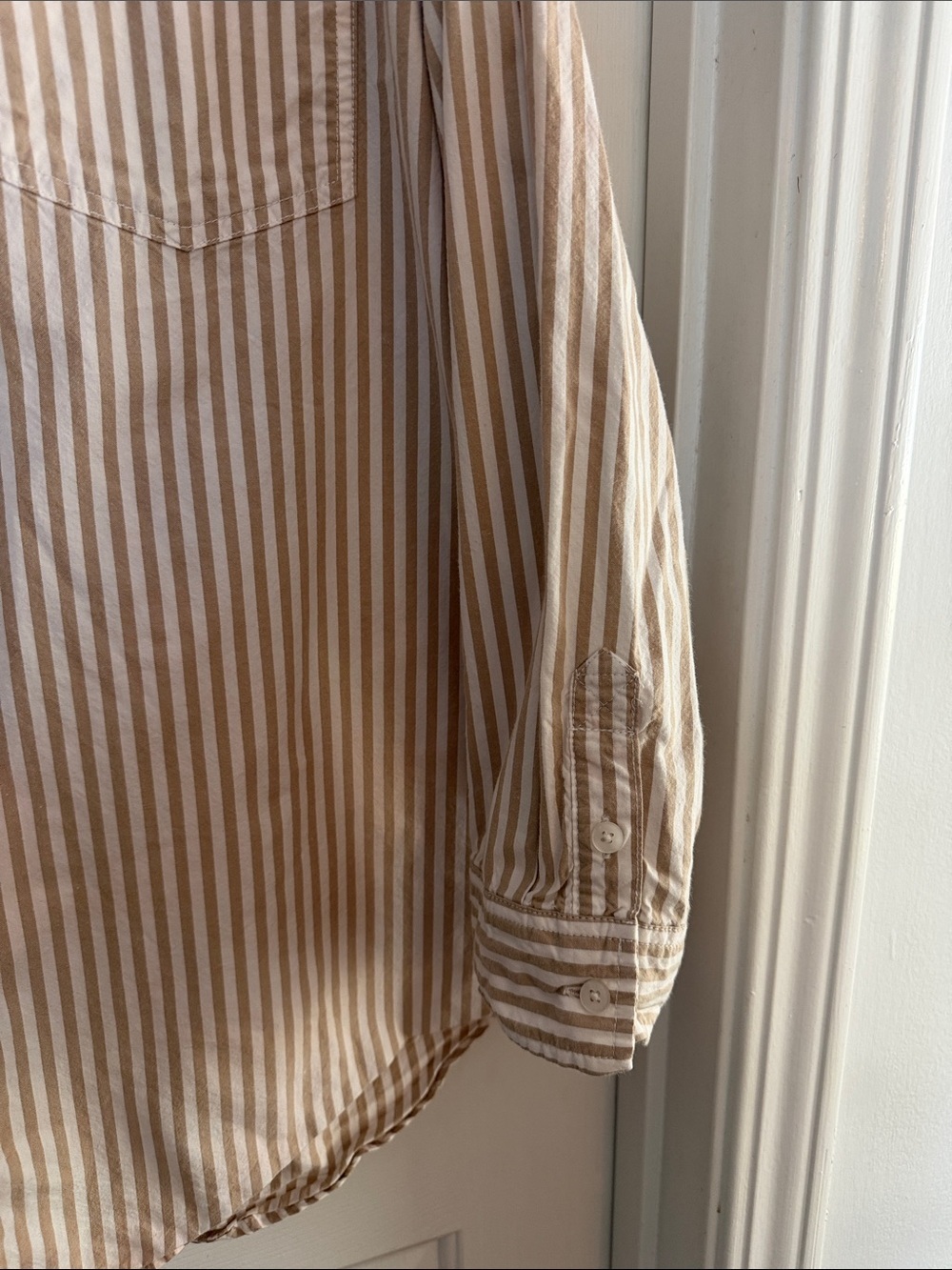 American eagle oversized oxford Beige and White Striped Button-Down Shirt XL - Picture 4 of 5